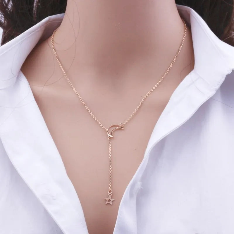 Fashion Gold Color Moon Star Pendant Choker Necklace for Women – Simple Charm Jewelry