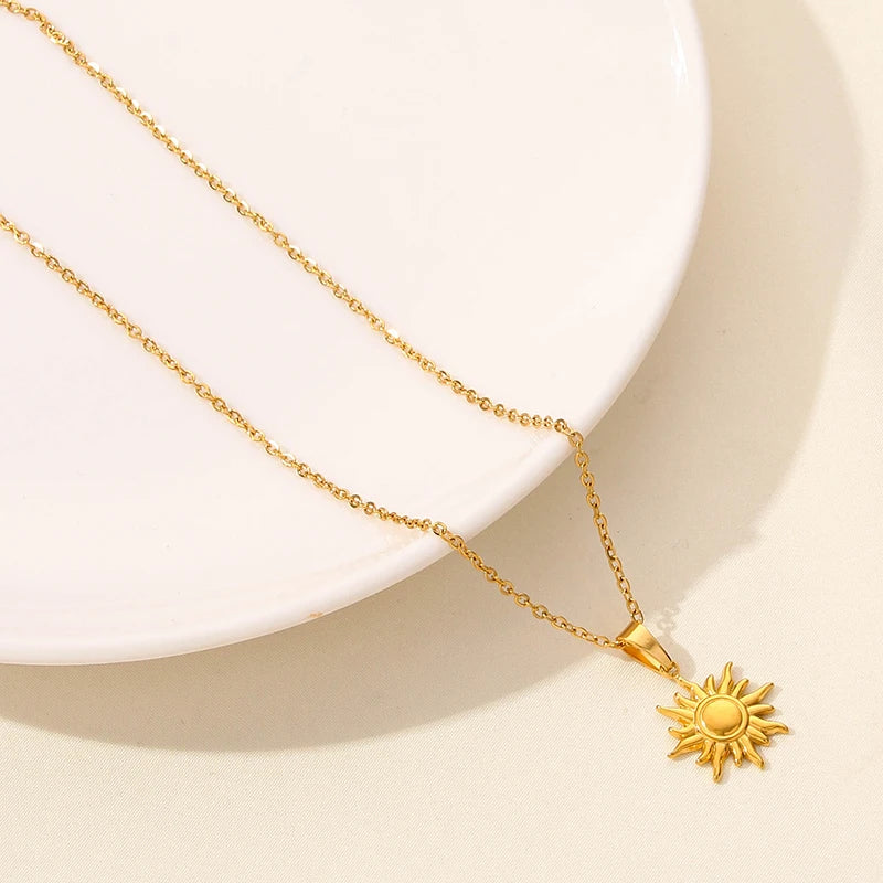 Classic Sun Moon Star Pendant Necklace Link Chain On The Neck Decor Stainless Steel Necklaces For Women Men Accessories Jewelry