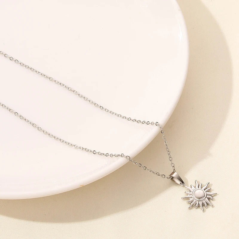 Classic Sun Moon Star Pendant Necklace Link Chain On The Neck Decor Stainless Steel Necklaces For Women Men Accessories Jewelry